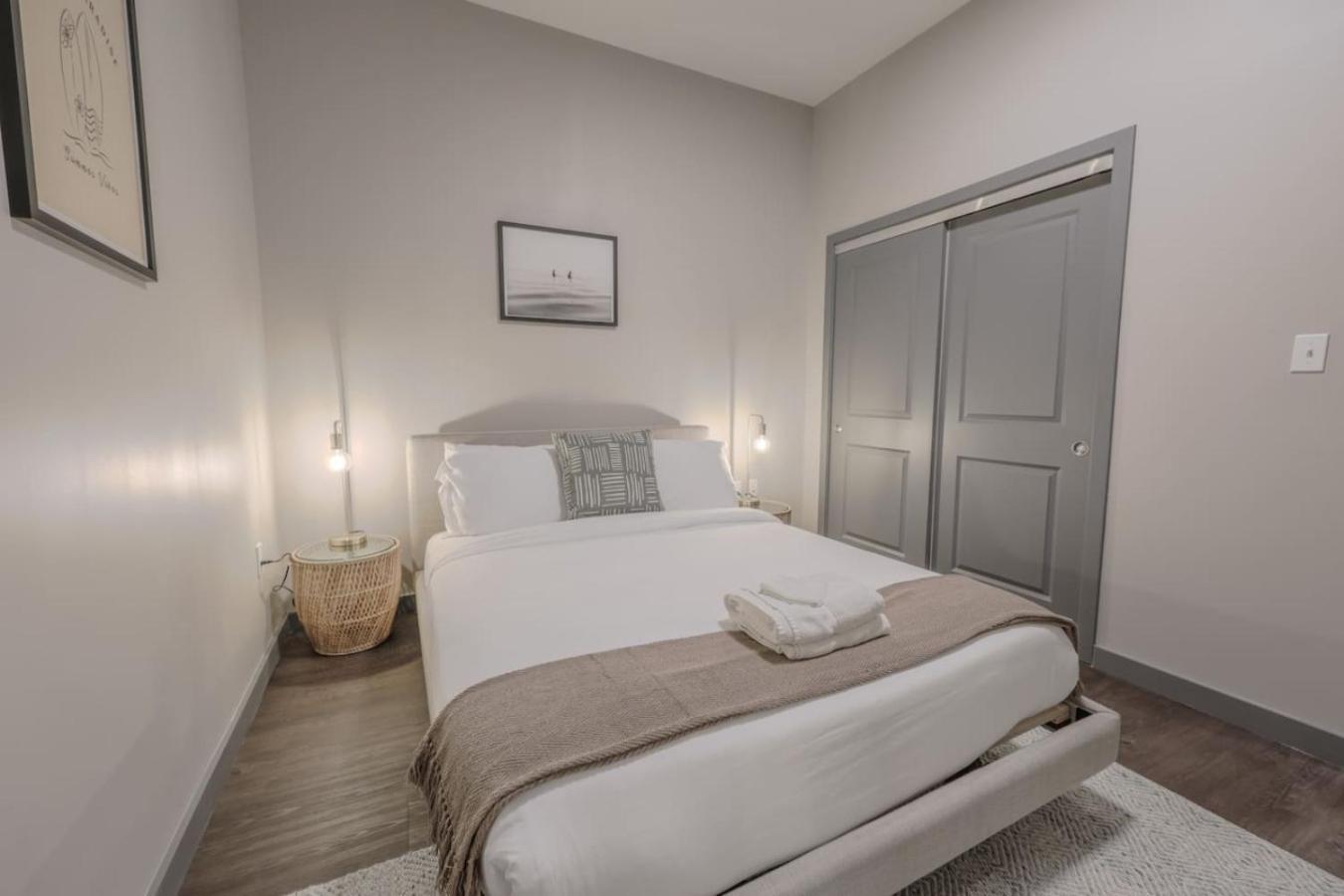 Apartment Elegant 2 Bedroom Prime Location Boston