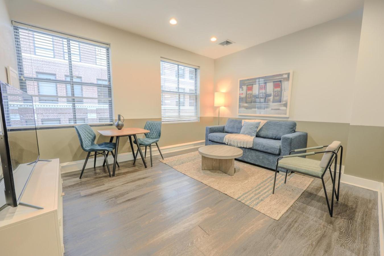 Apartment Financial District 1br Walk To Anything *