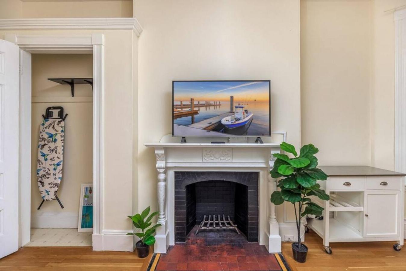 Cozy Back Bay 1 Bed 1 Bath Apartment *