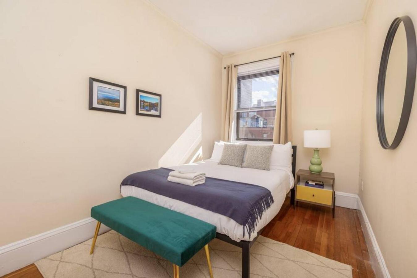 Stunning Back Bay 1bed 1bath Appartement *