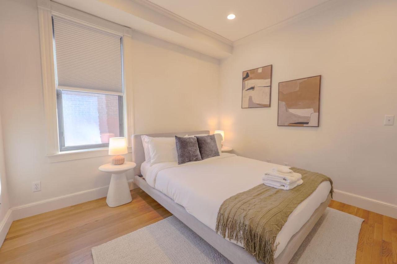 Simple 2 Bed 2 Bath Close To Fenway