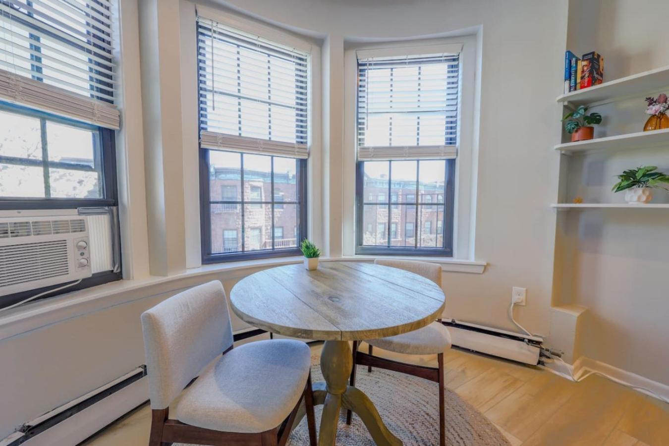 Elegant Prudential Area Apartment Boston