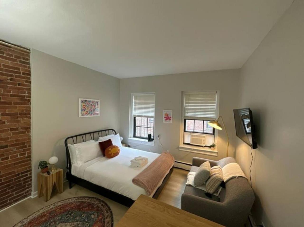 Lovely South End * Boston