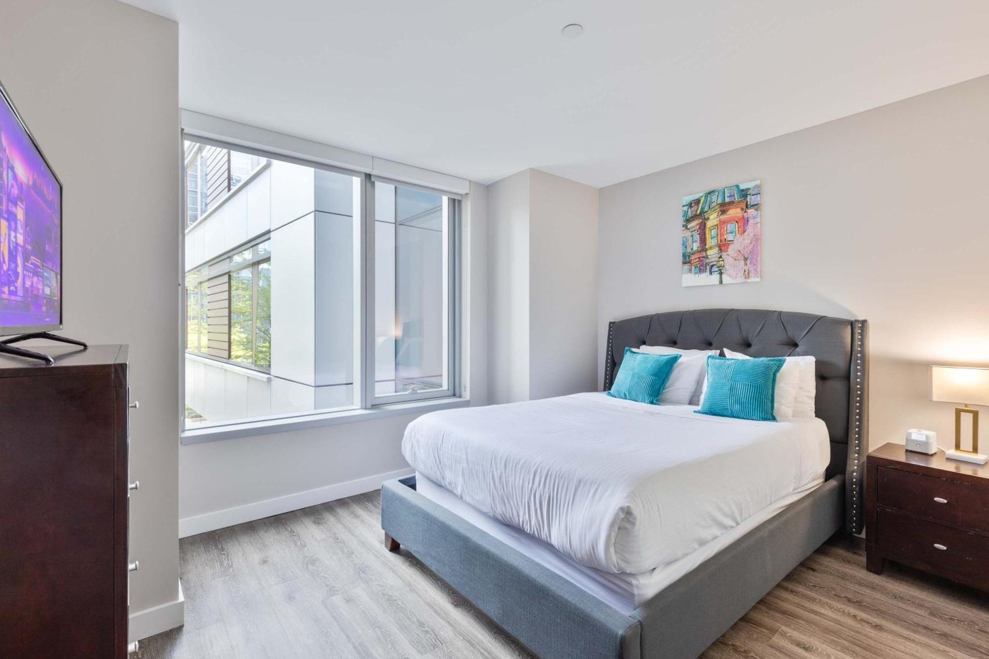 Apartment Luxury In Seaport With Gym Boston