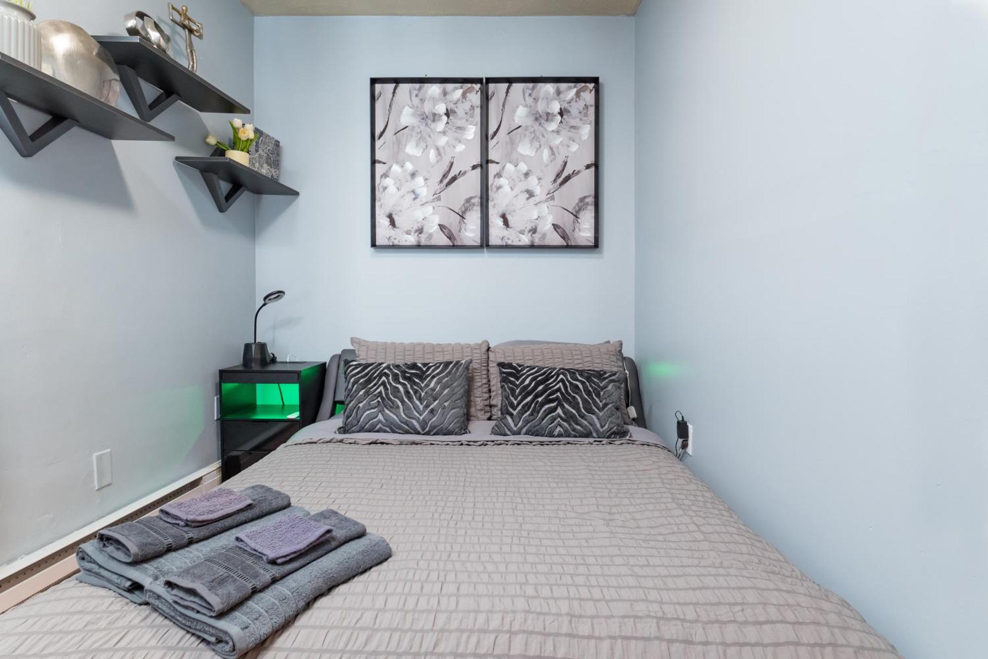Apartment 1br In The Heart Of Downtown Famous Nightlife Theater District With Bed Full Of Promises Td Garden Common Park Mbta