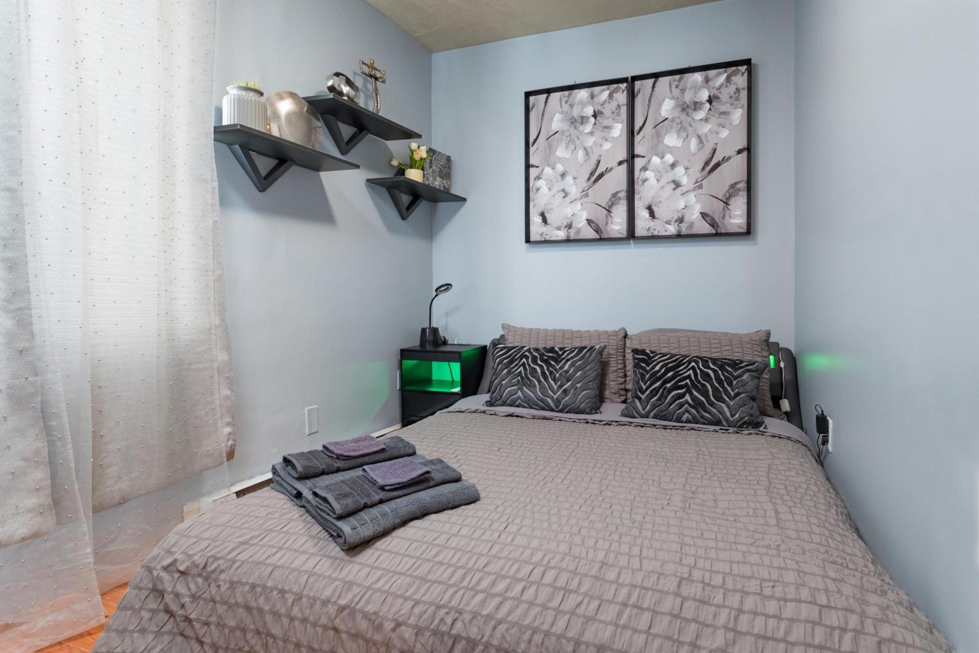 Apartment 1br In The Heart Of Downtown Famous Nightlife Theater District With Bed Full Of Promises Td Garden Common Park Mbta *