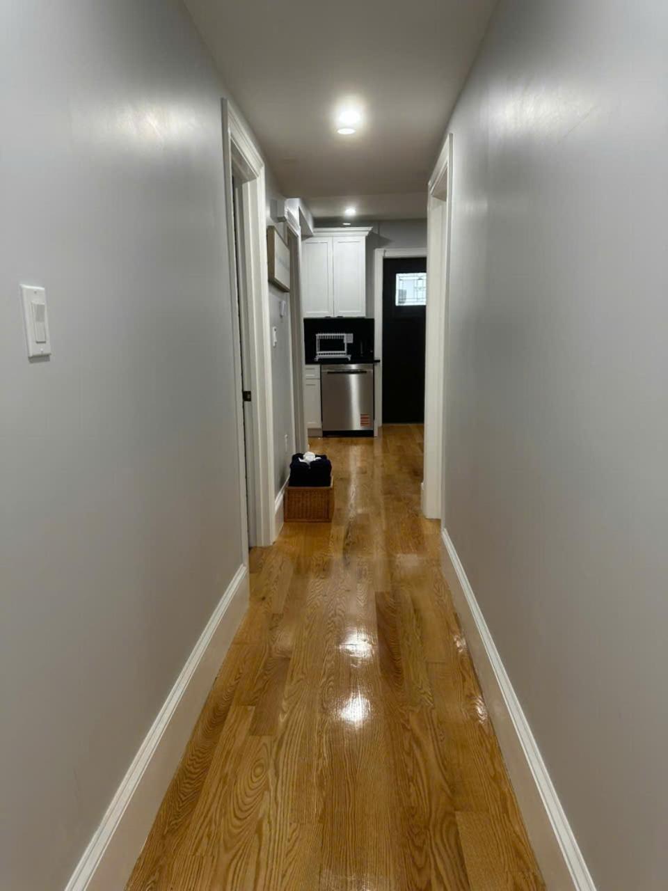 85b Brand New 3br, 2ba, Walk To Transit, Near *