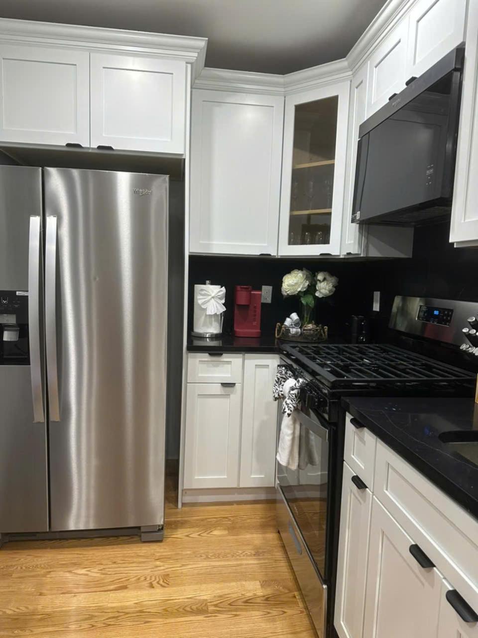 85b Brand New 3br, 2ba, Walk To Transit, Near Boston