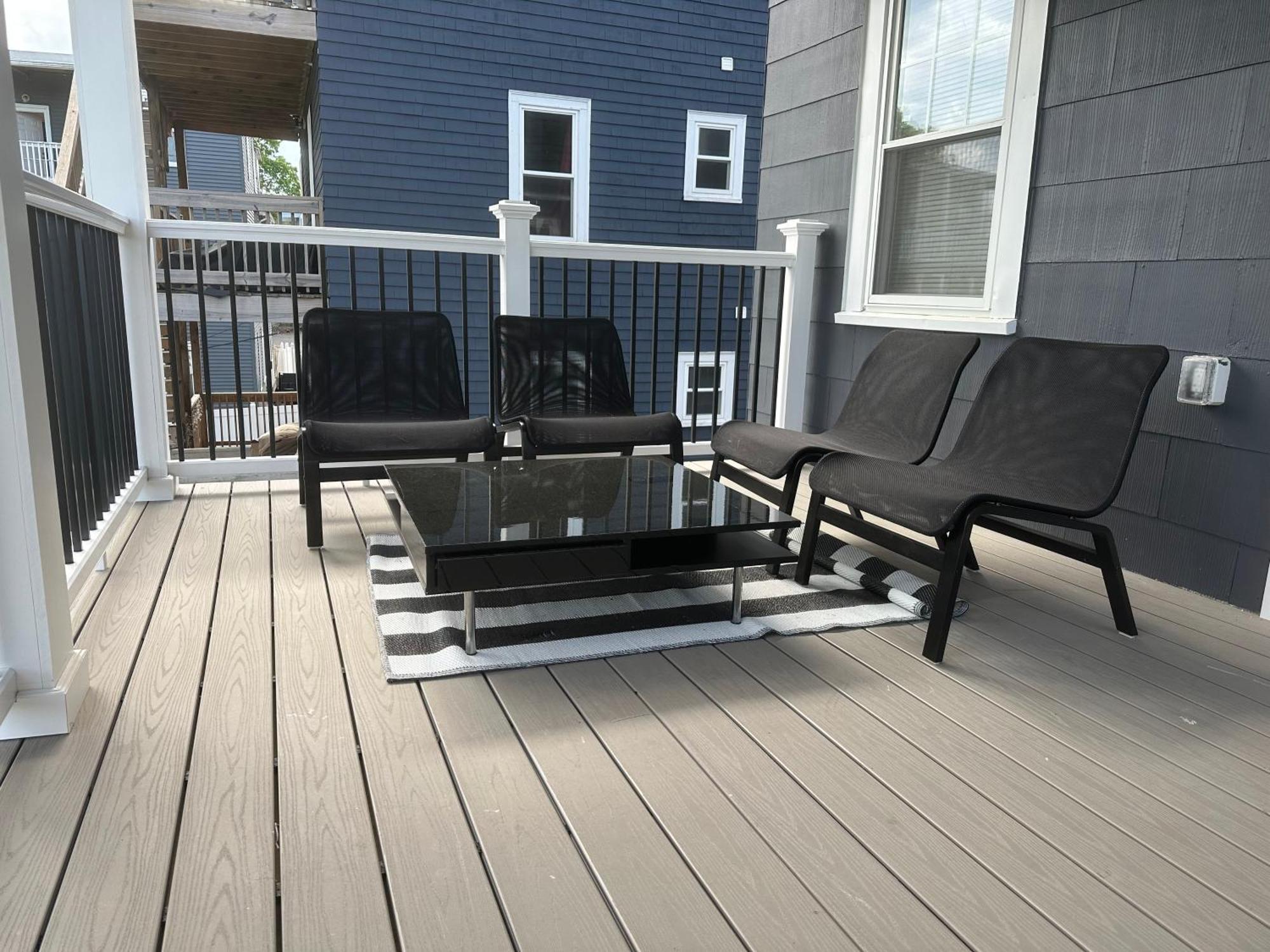 85b Brand New 3br, 2ba, Walk To Transit, Near