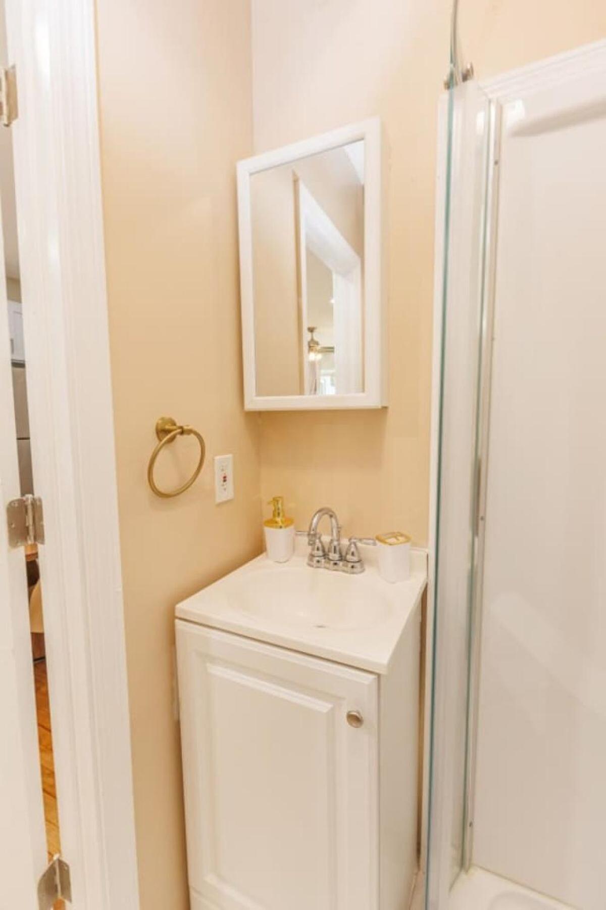 In-unit Laundry Your Family And Friends Space * Boston