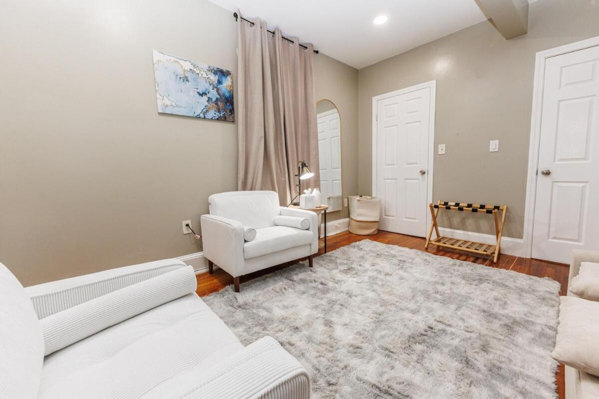 In-unit Laundry Your Family And Friends Space Apartment
