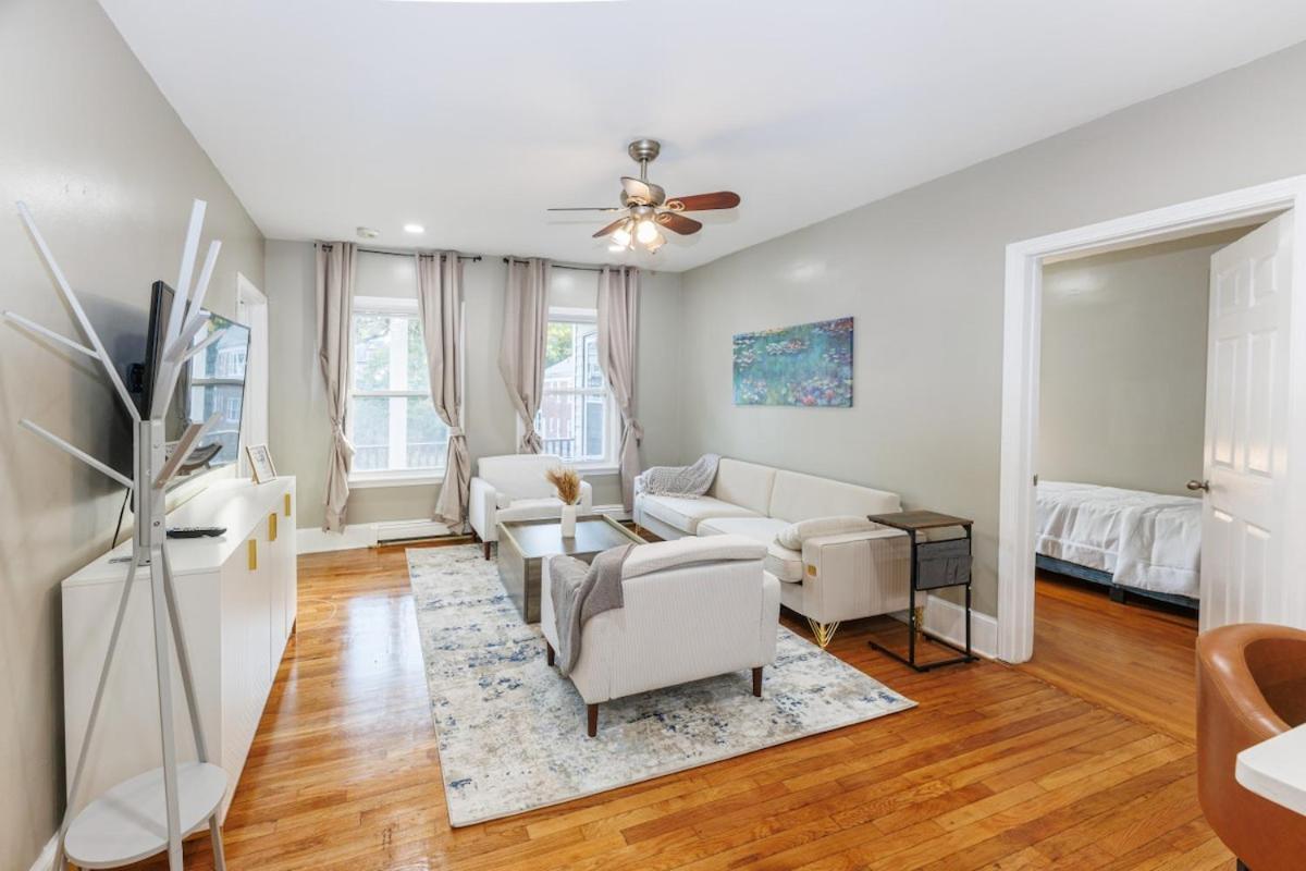 Apartment In-unit Laundry Your Family And Friends Space