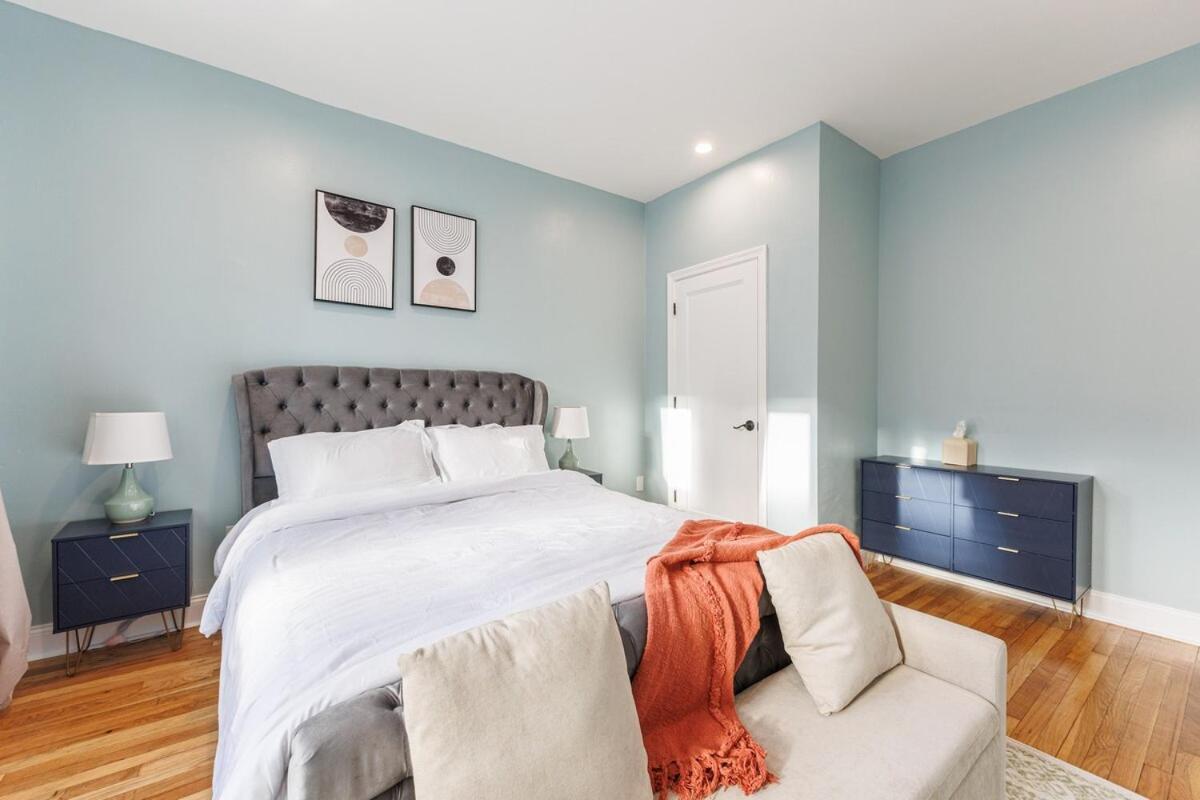 Stylish 3 Bedroom Apartment Boston