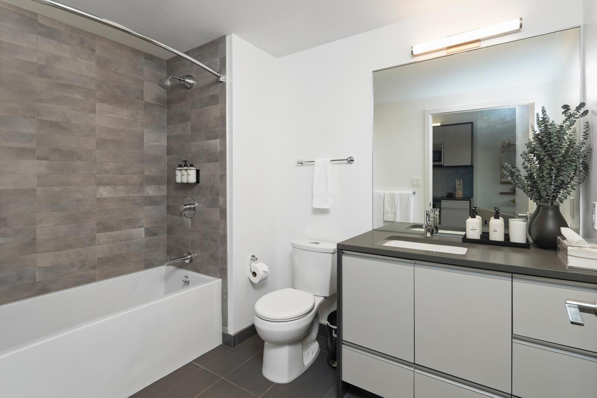 Luxury By Hyatus Downtown