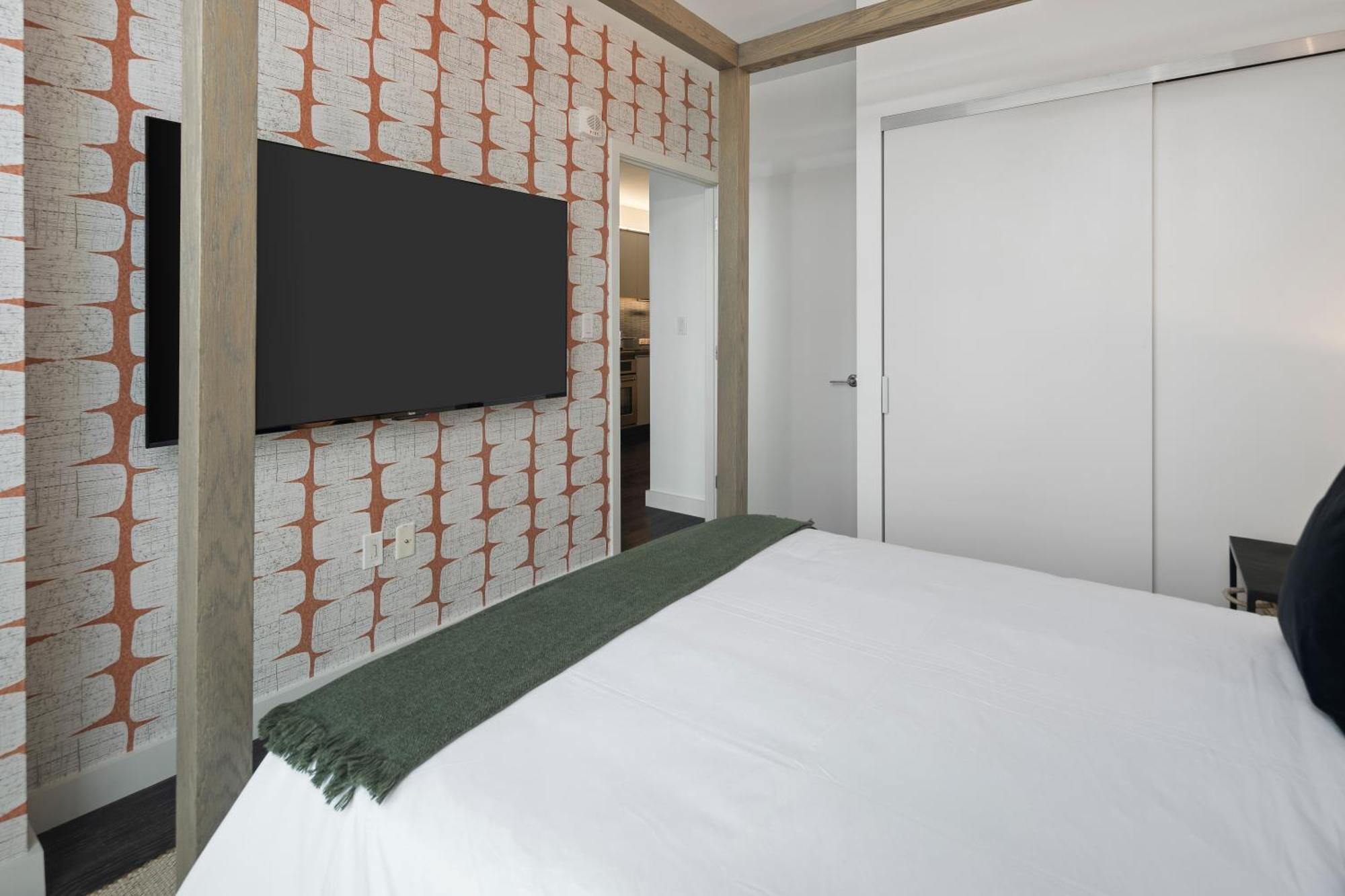 Luxury By Hyatus Downtown 4*