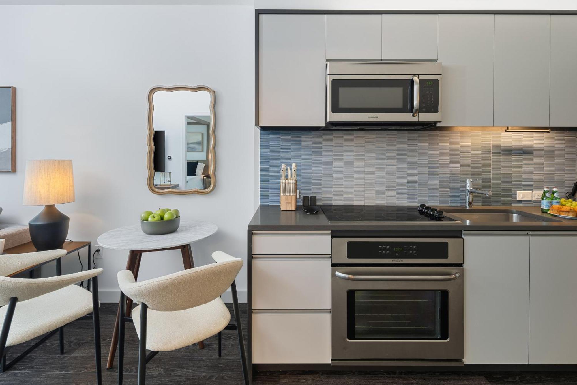 Luxury By Hyatus Downtown Apart-hotel