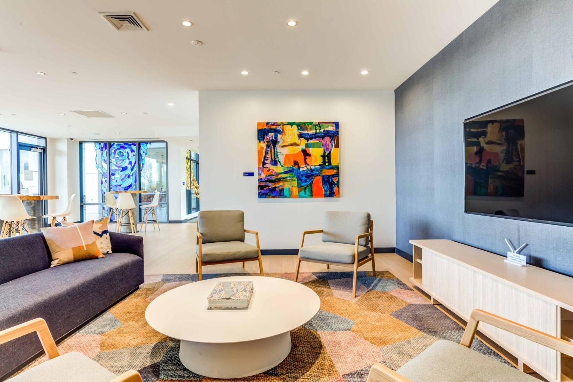 Luxury By Hyatus Downtown 4*