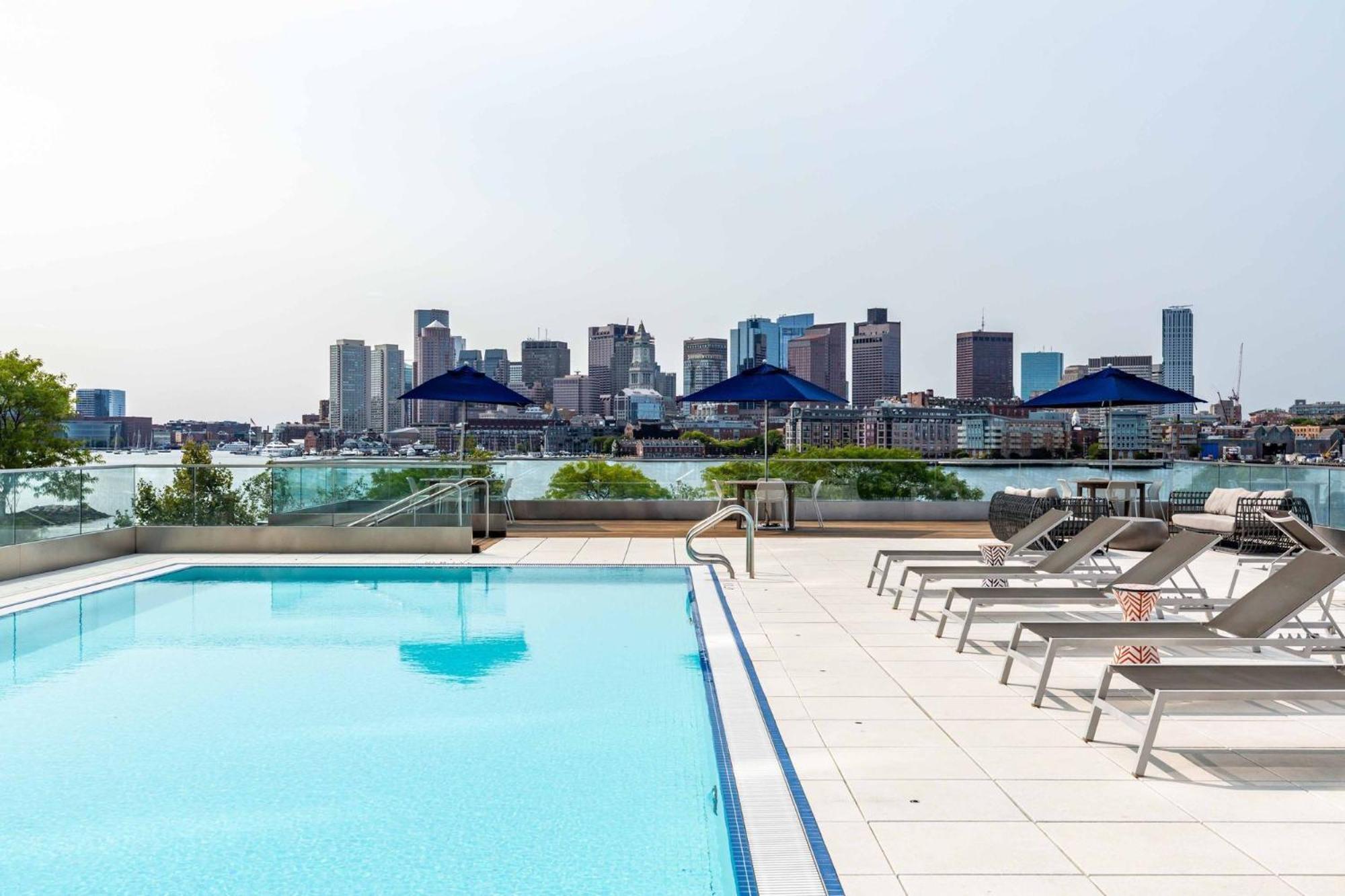 Luxury By Hyatus Downtown Boston