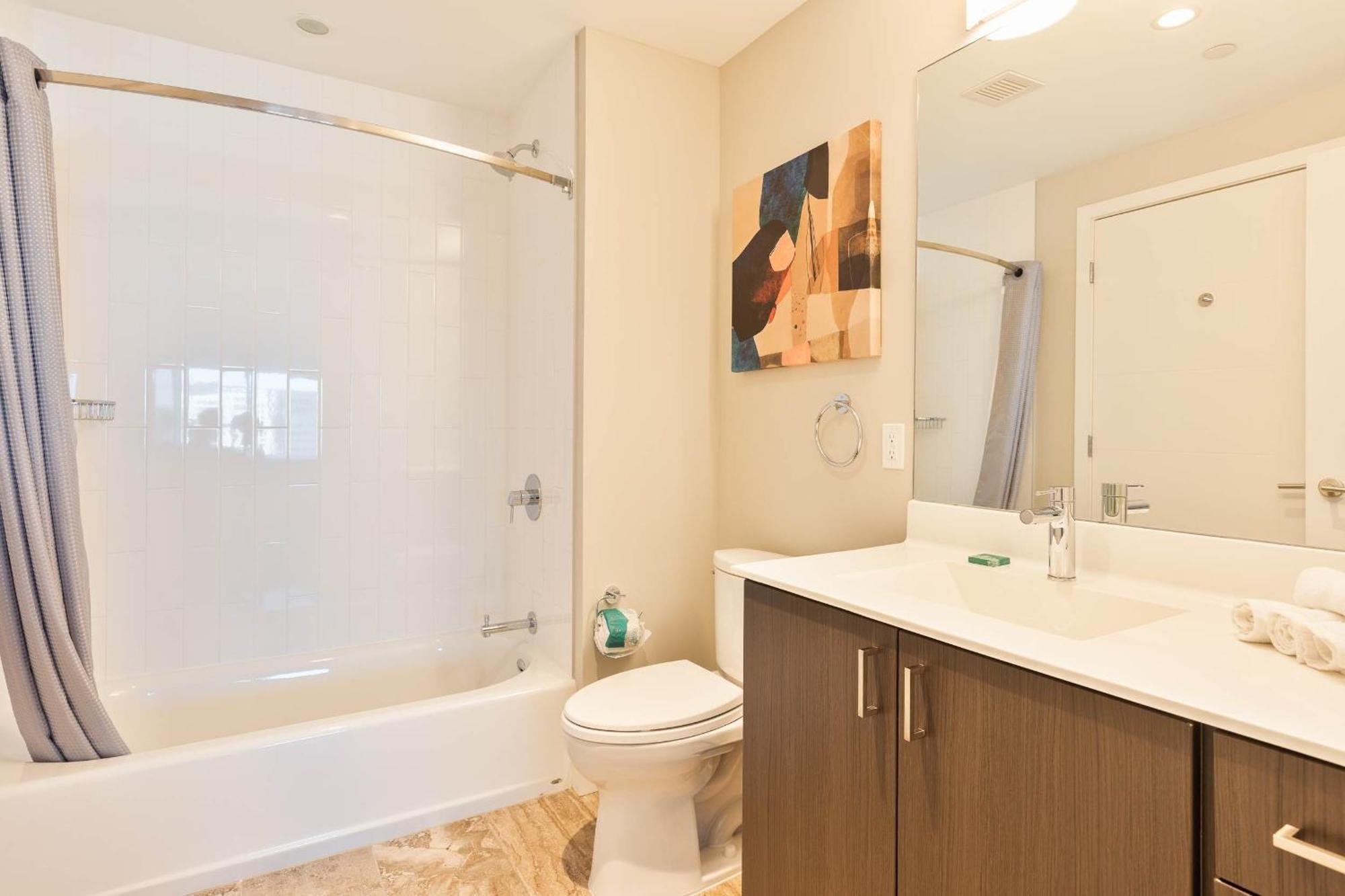 Apartment Luxury In Heart Of Seaport Boston