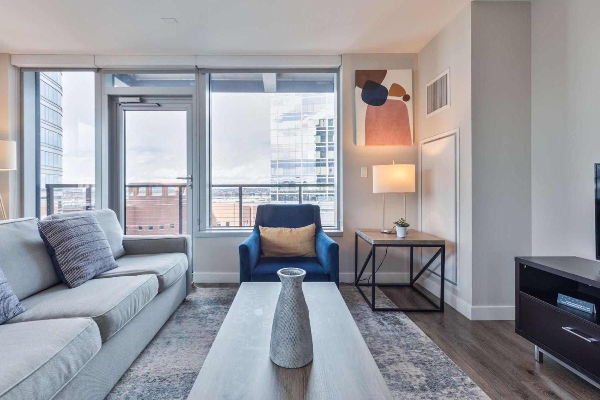 Modern In Seaport With Gym Boston