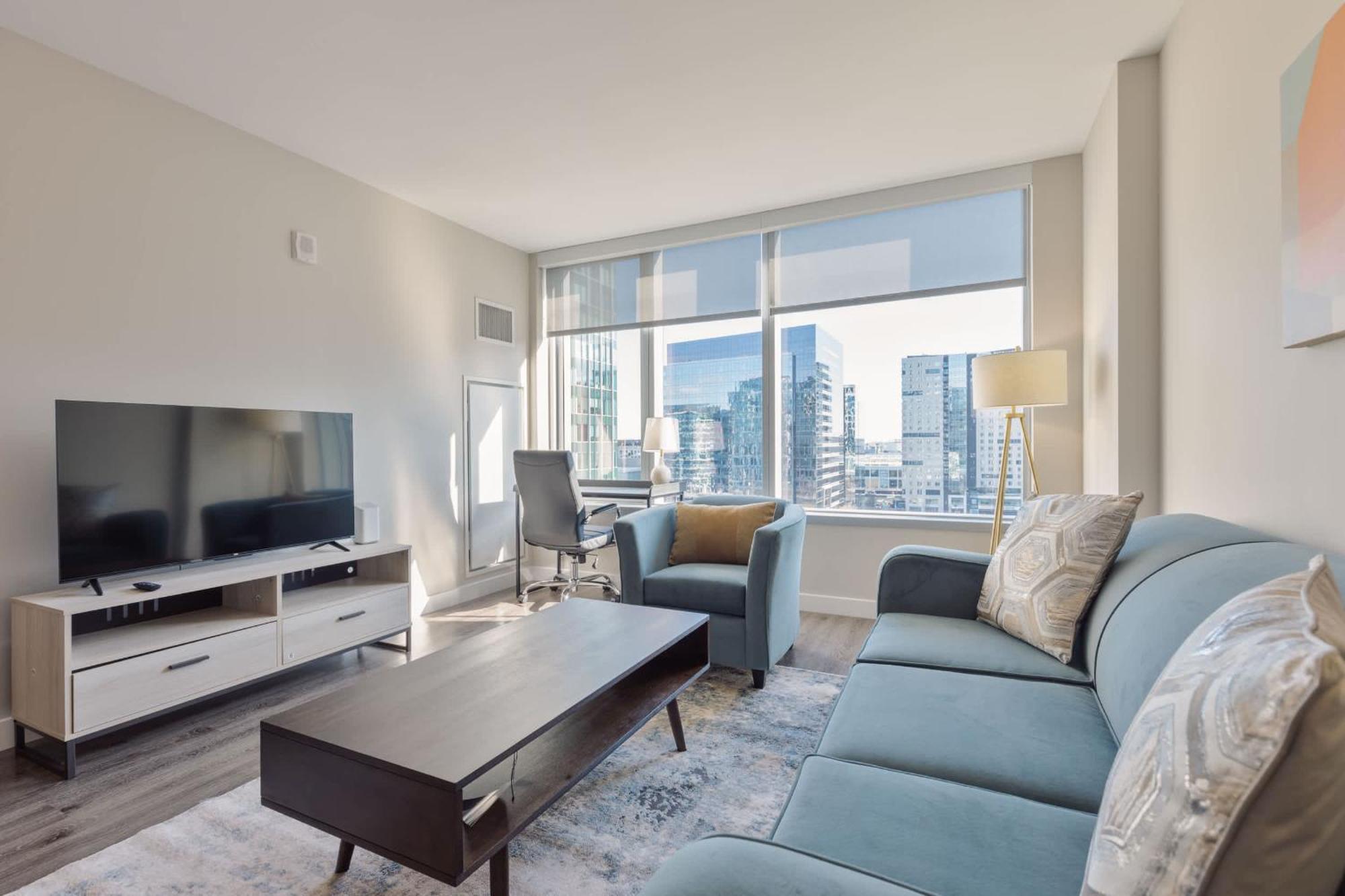 Private Downtown Near Harbor Apartment *