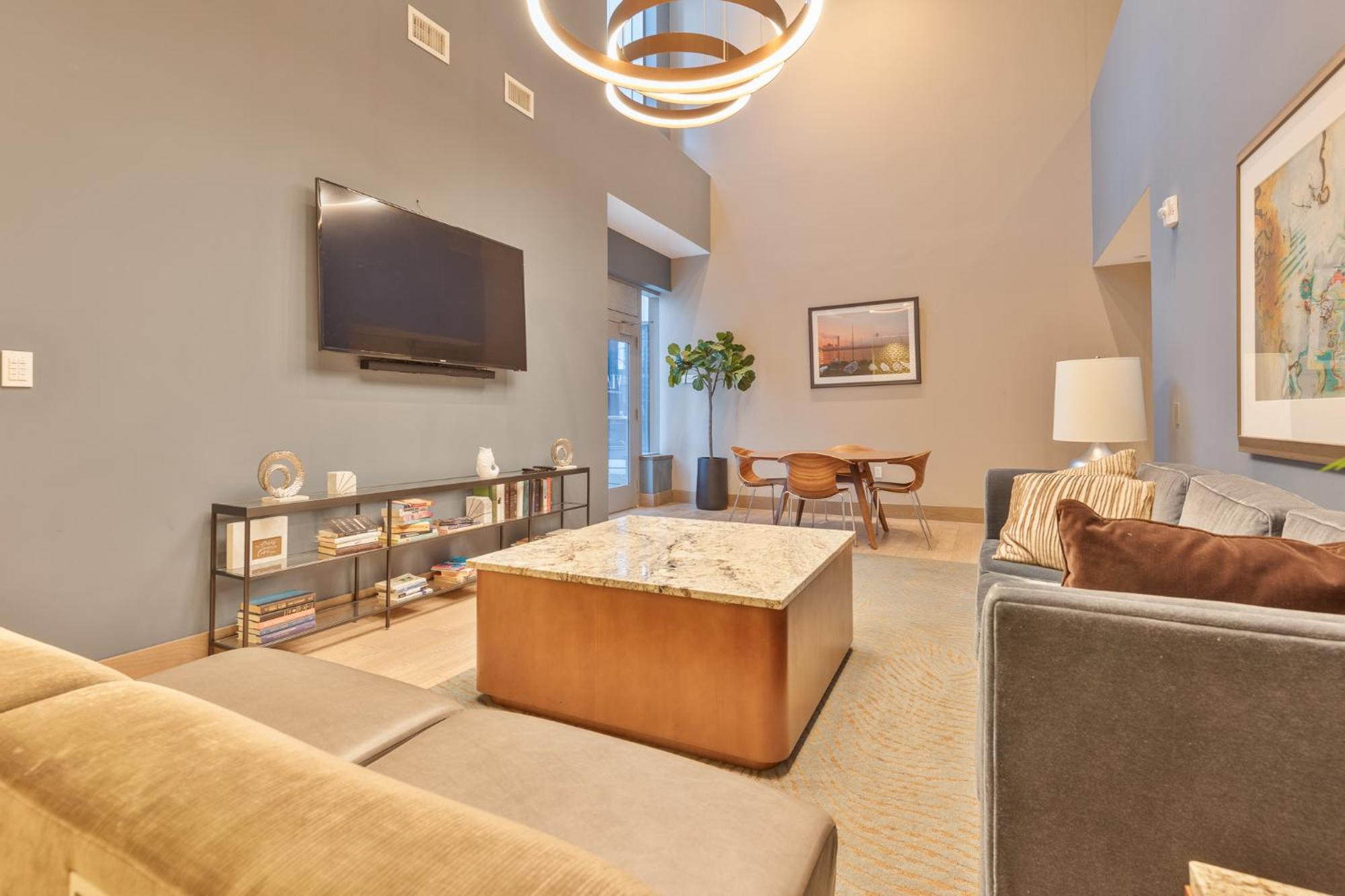 Private 2br Seaport Disctrict * Boston