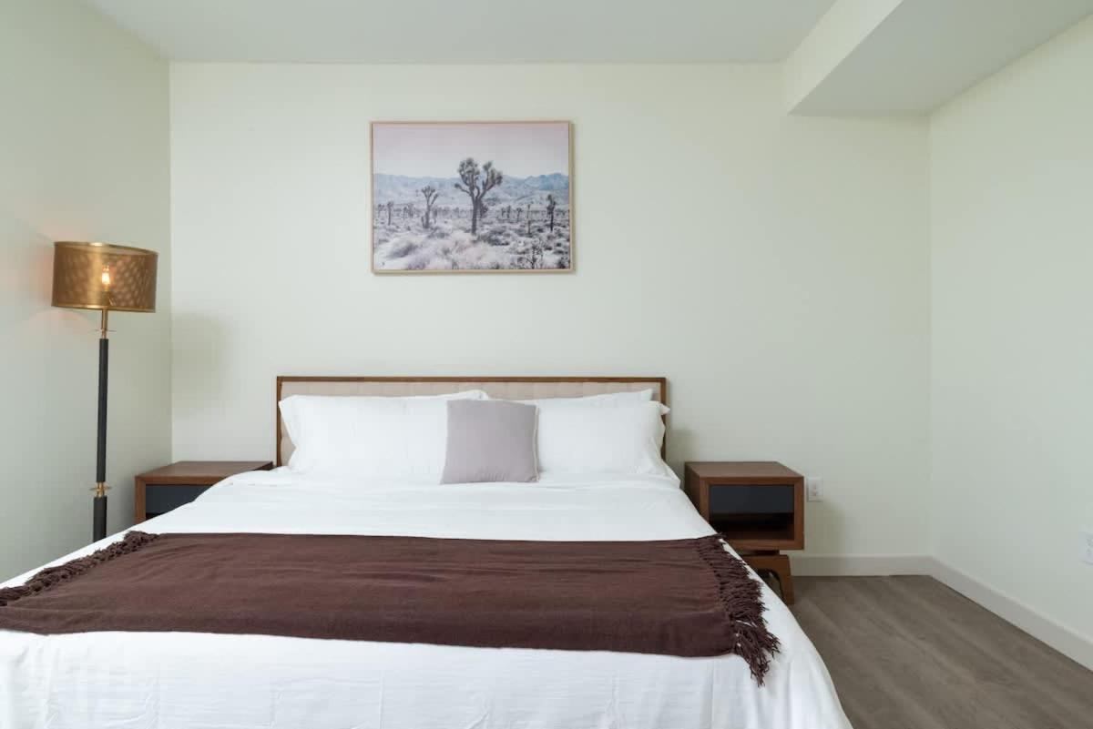 North End 2br W Pool & Gym *