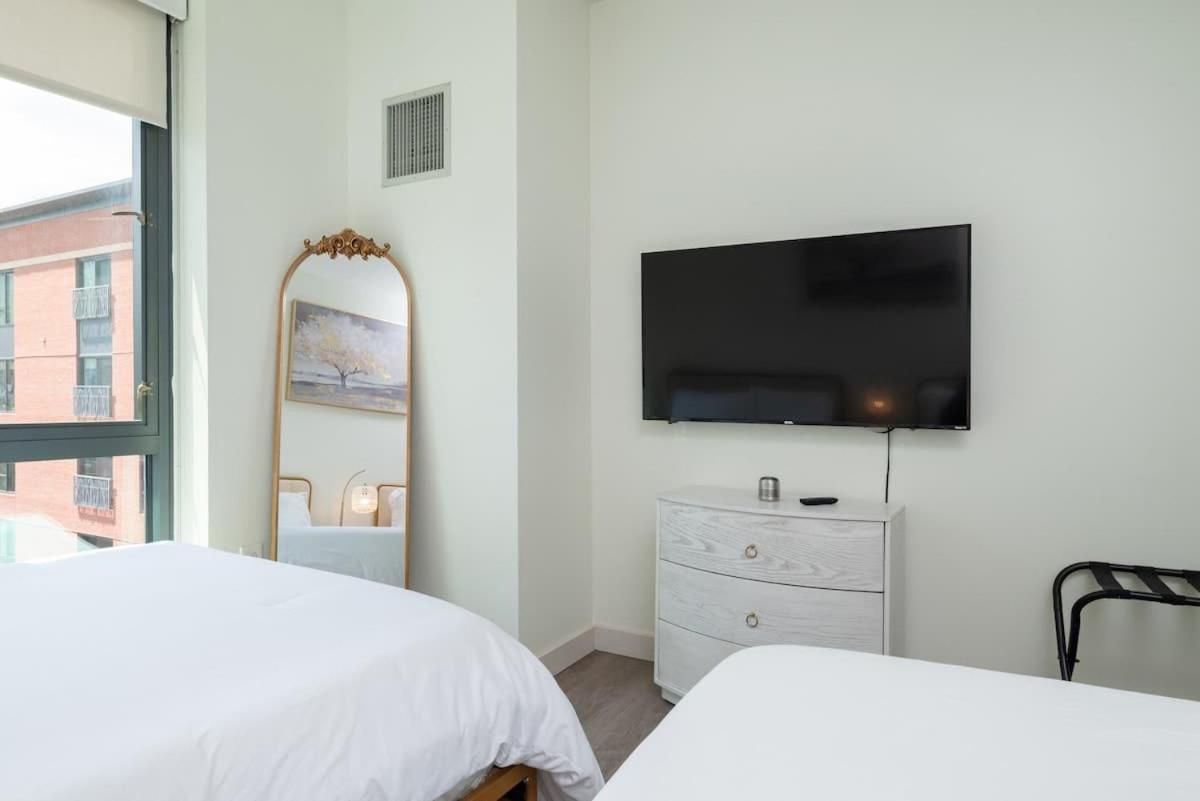 North End 2br W Pool & Gym Apartment *