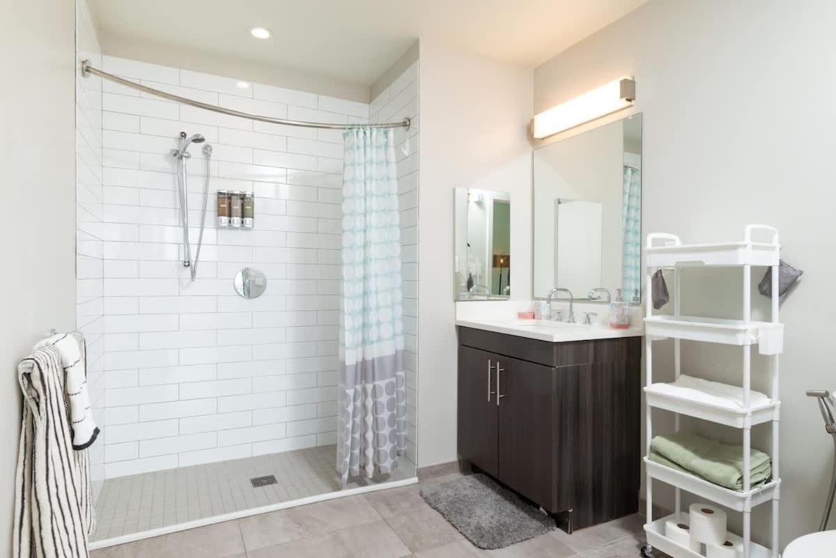 Apartment North End 2br W Pool & Gym Boston