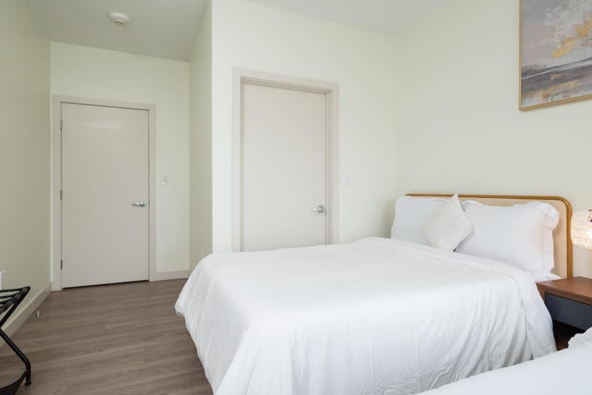 North End 2br W Pool & Gym *
