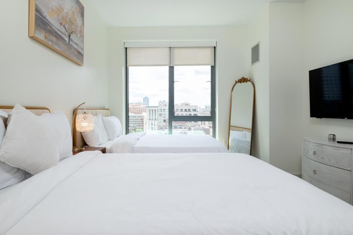 North End 2br W Pool & Gym * Boston