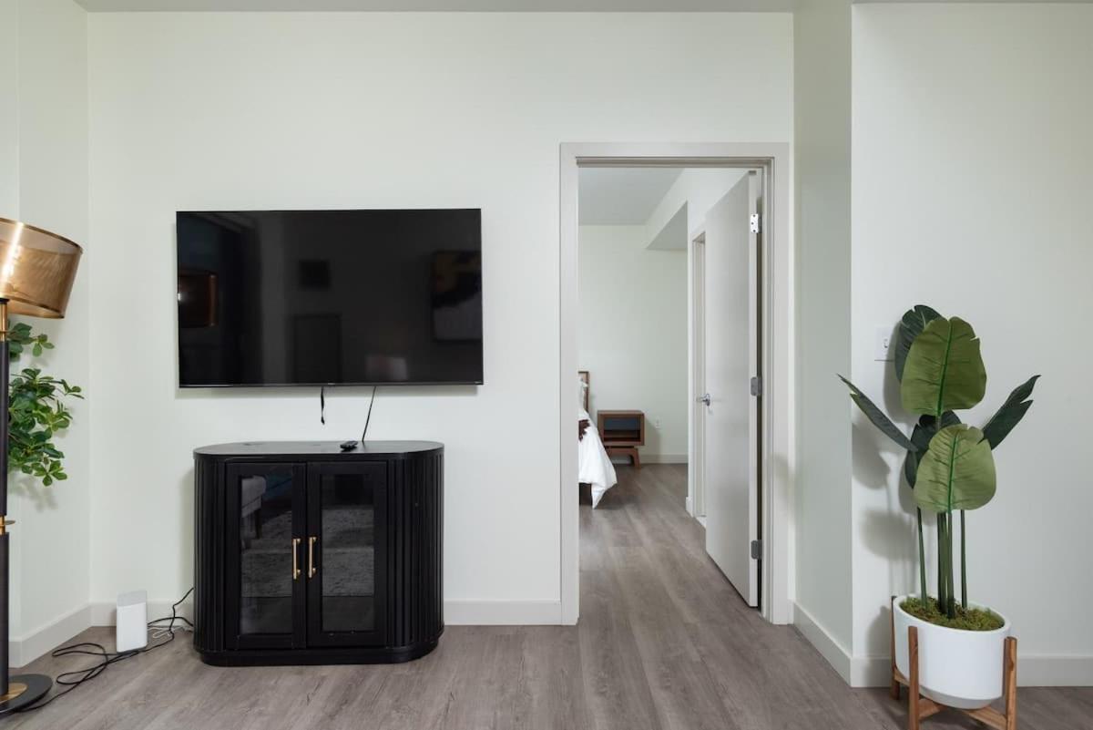 North End 2br W Pool & Gym Apartment Boston