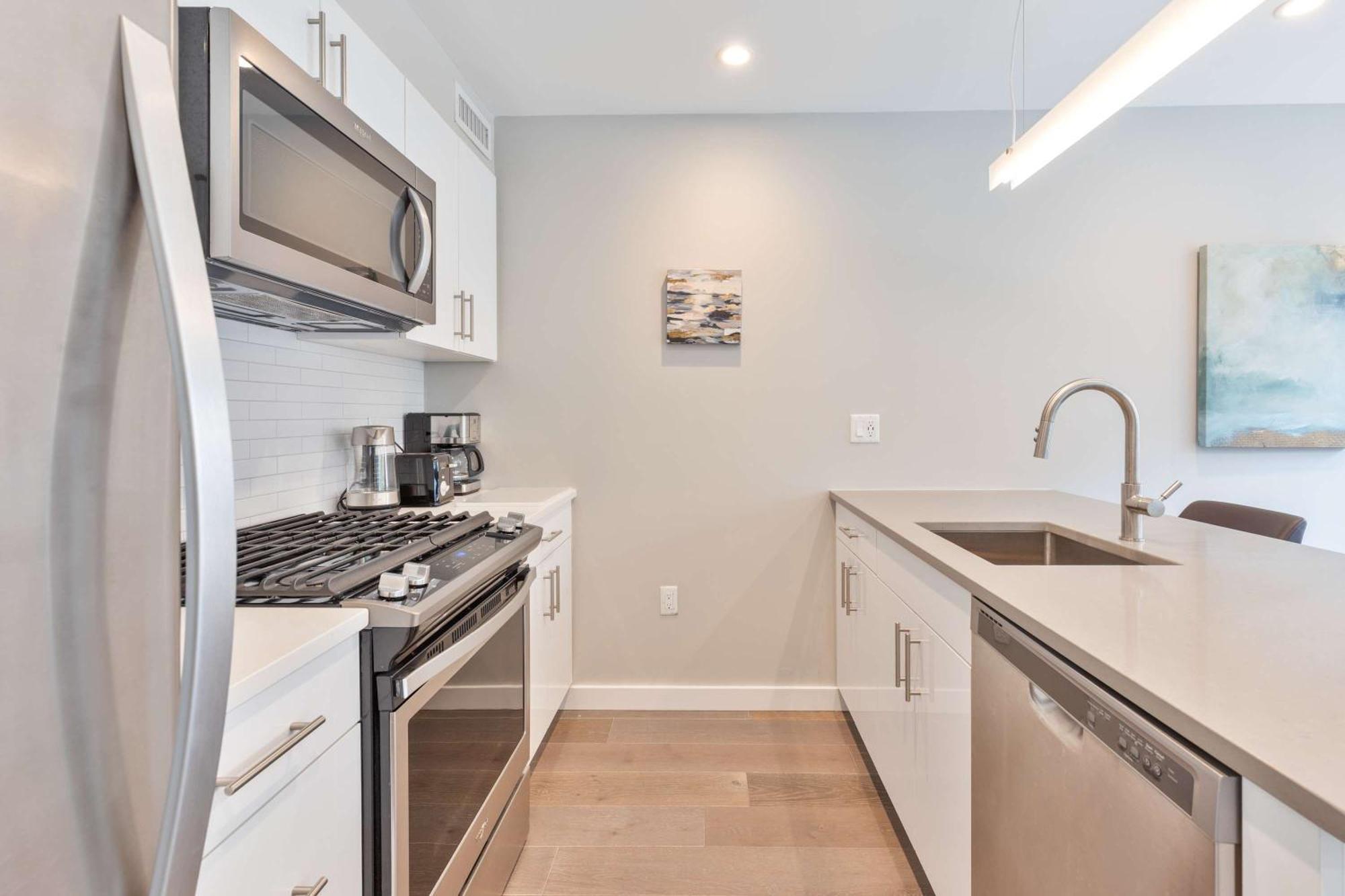 Luxury 2br North End Retreat Apartment Boston