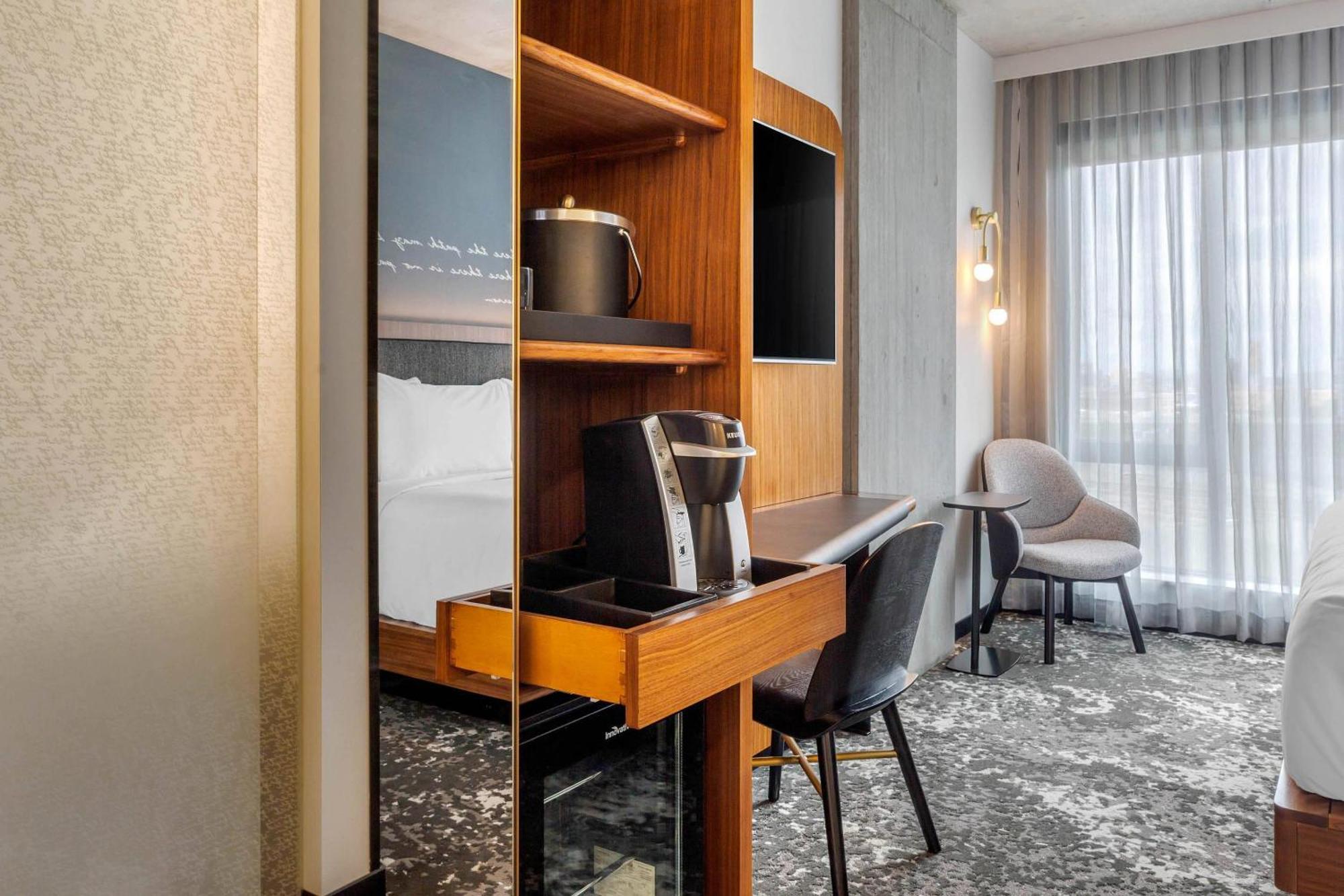 Hotel Cambria Downtown - Seaport 4*