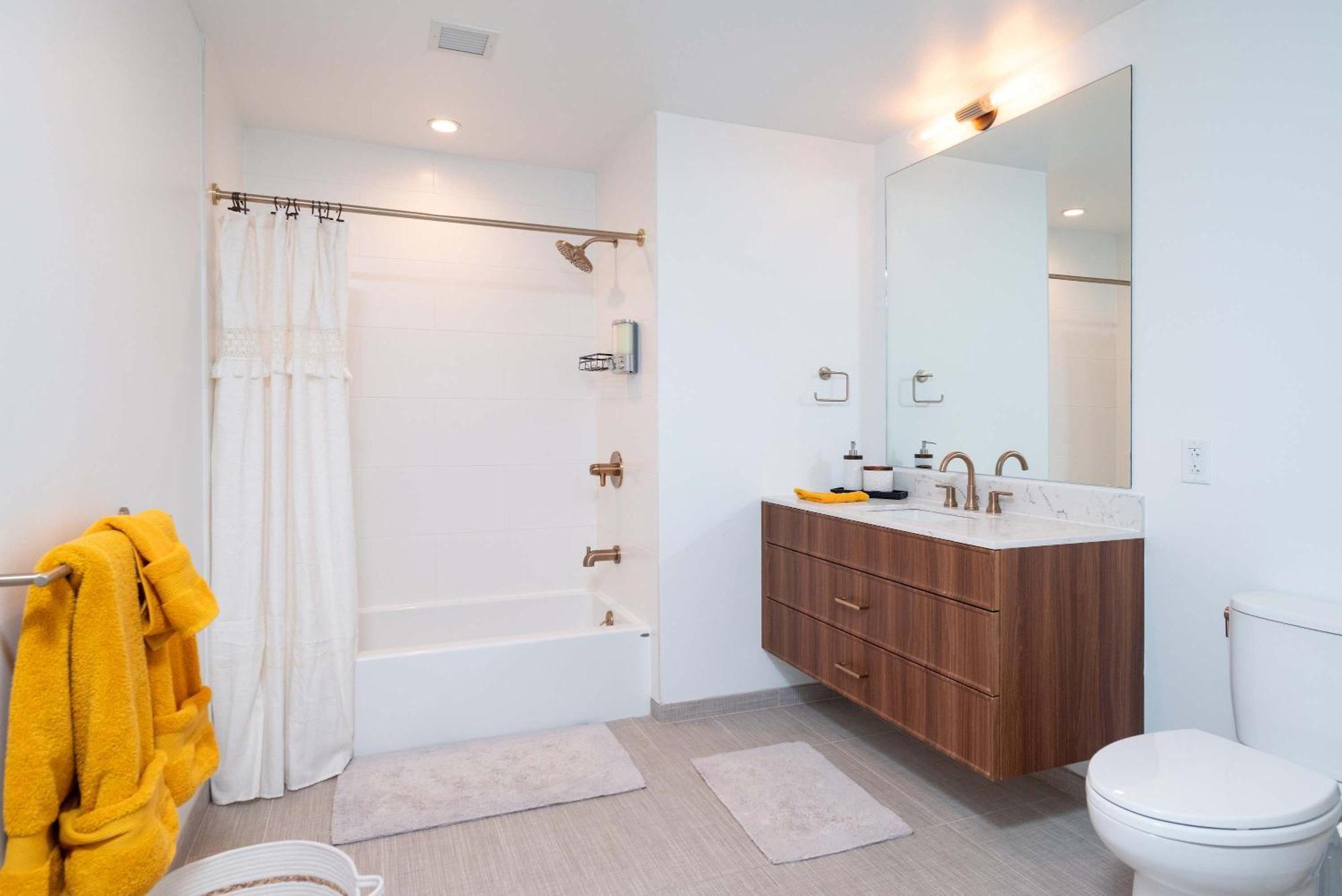 Back-bay Upscale Rooftop & Parking Boston