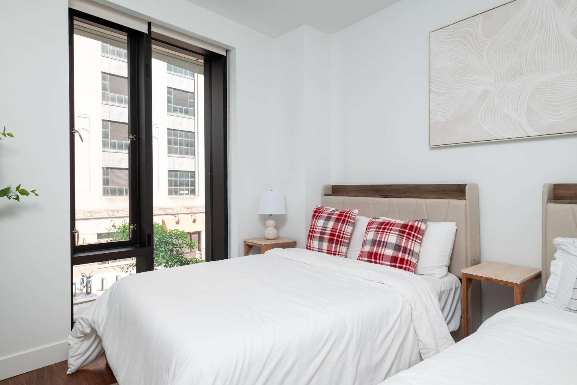 Back-bay Upscale Rooftop & Parking Boston