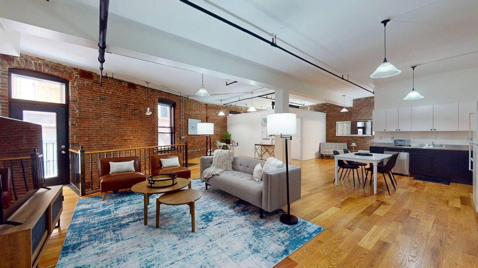 Apartment Garden 1br Loft In Back Bay Near Copley Boston