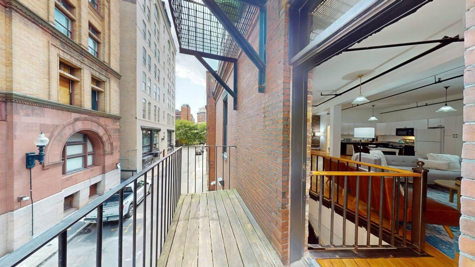 Garden 1br Loft In Back Bay Near Copley * Boston