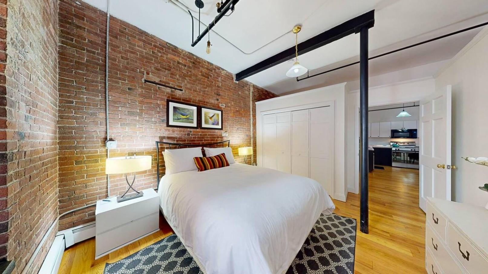 Apartment Garden 1br Loft In Back Bay Near Copley *