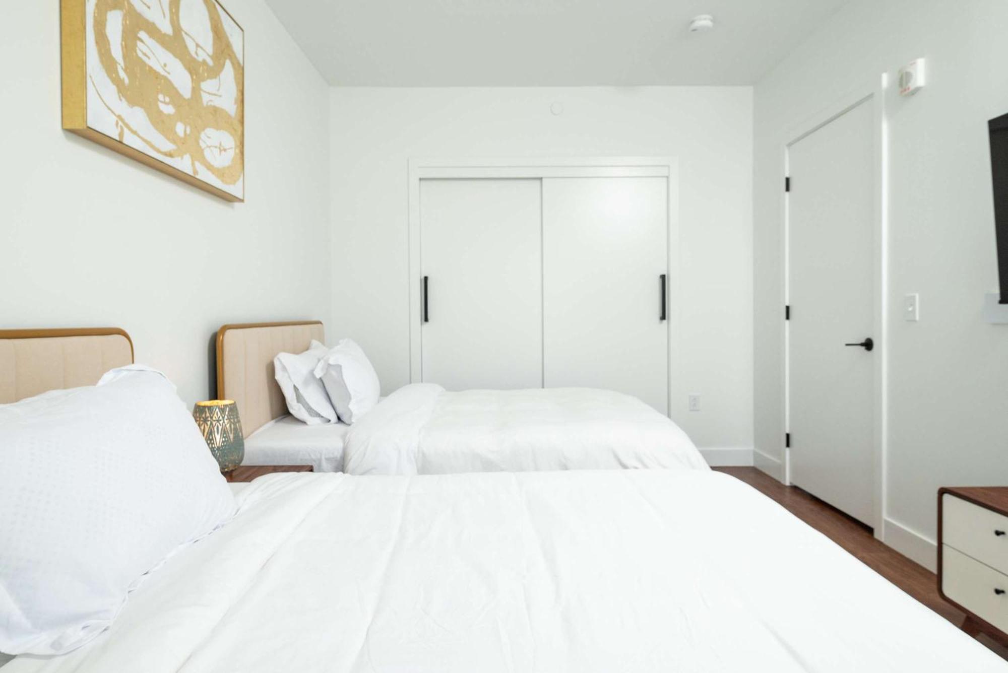 Back-bay Lux 2br With Rooftop And Parking Boston