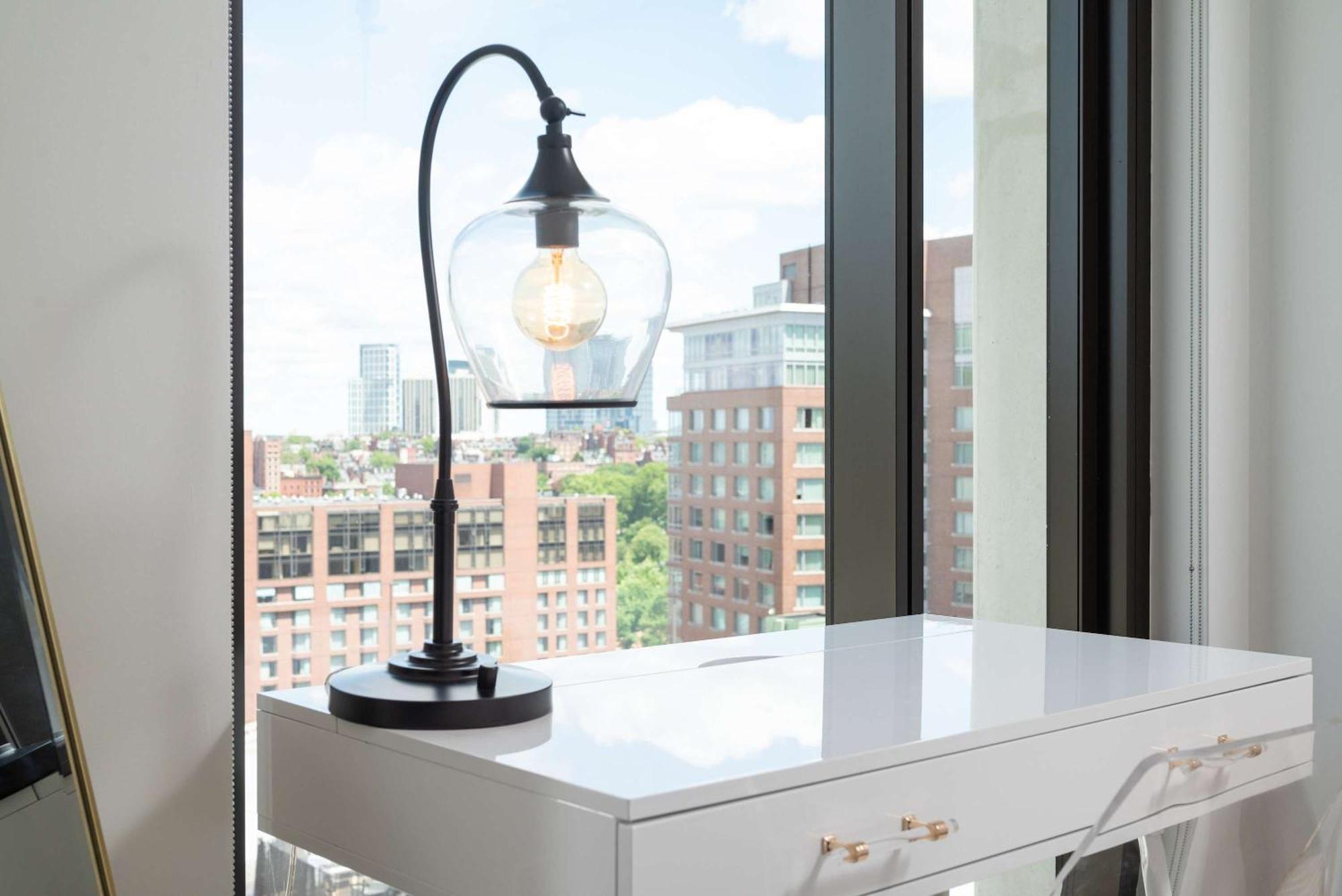 Apartment Back-bay Lux 2br With Rooftop And Parking *