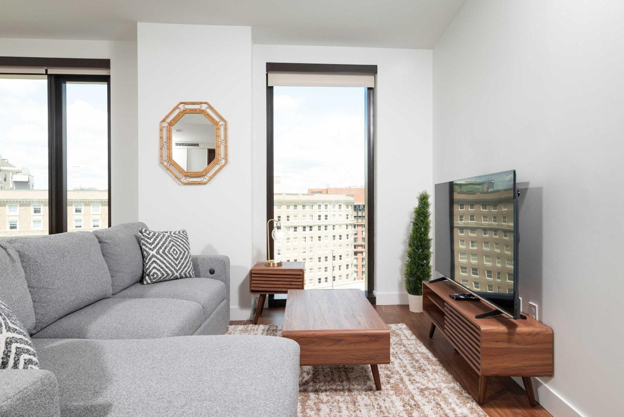 Back-bay Lux 2br With Rooftop And Parking Apartment *
