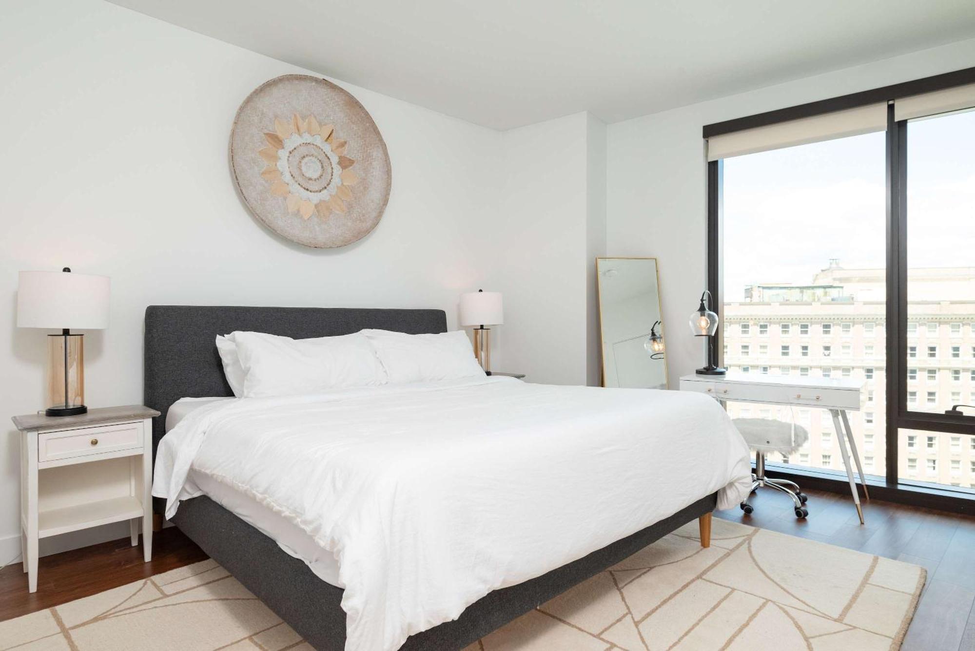Apartment Back-bay Lux 2br With Rooftop And Parking Boston