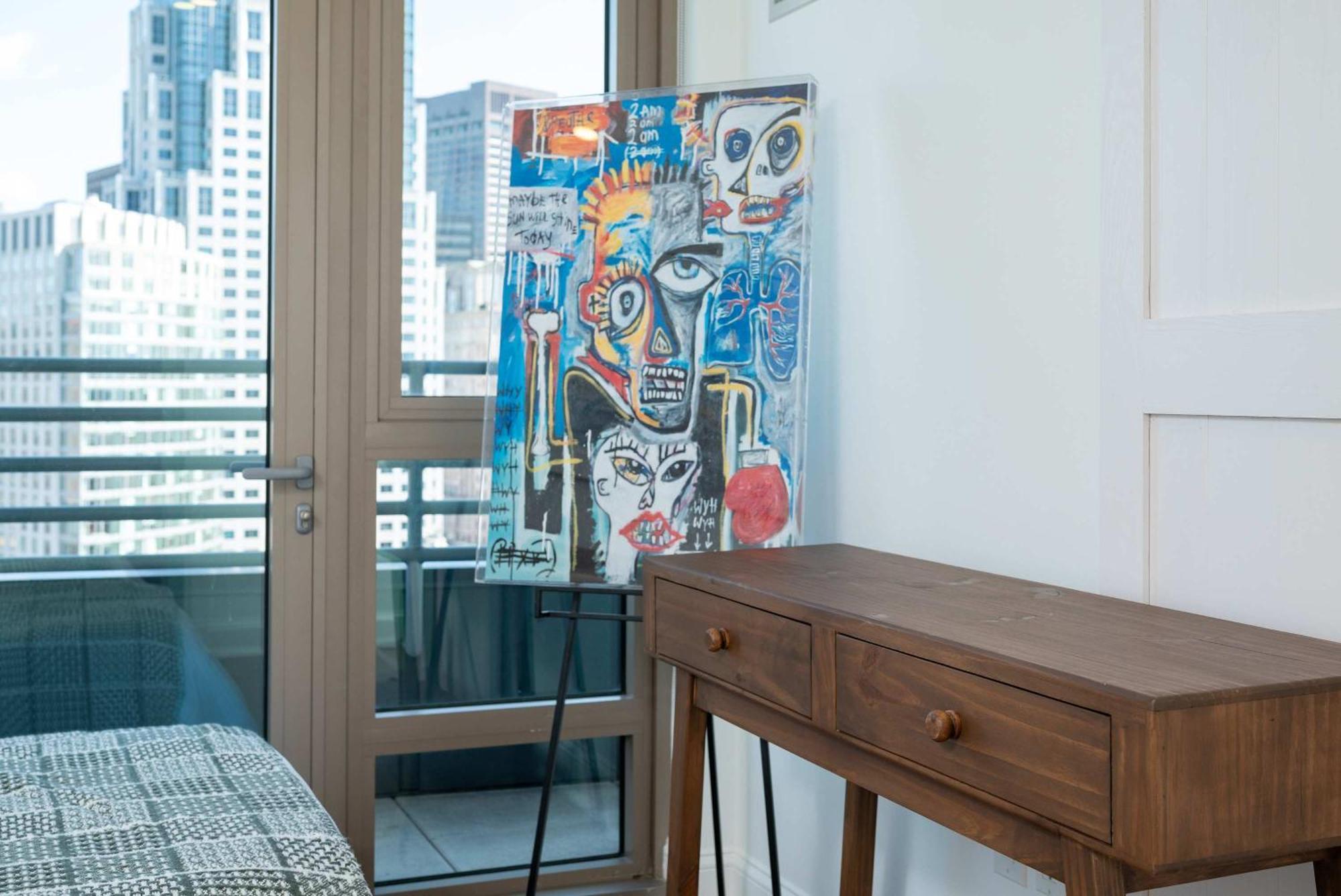 Upscale Penthouse With Gym Parking Near Mgh Tufts