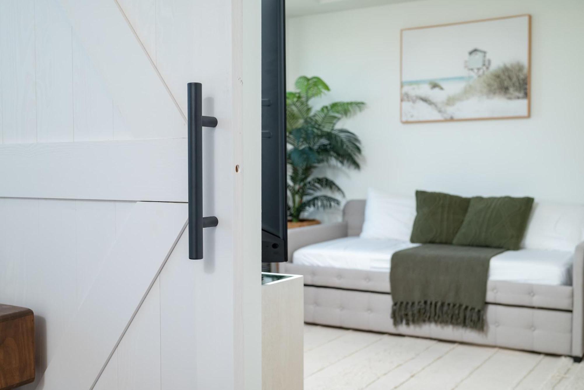 Upscale Penthouse With Gym Parking Near Mgh Tufts * Boston