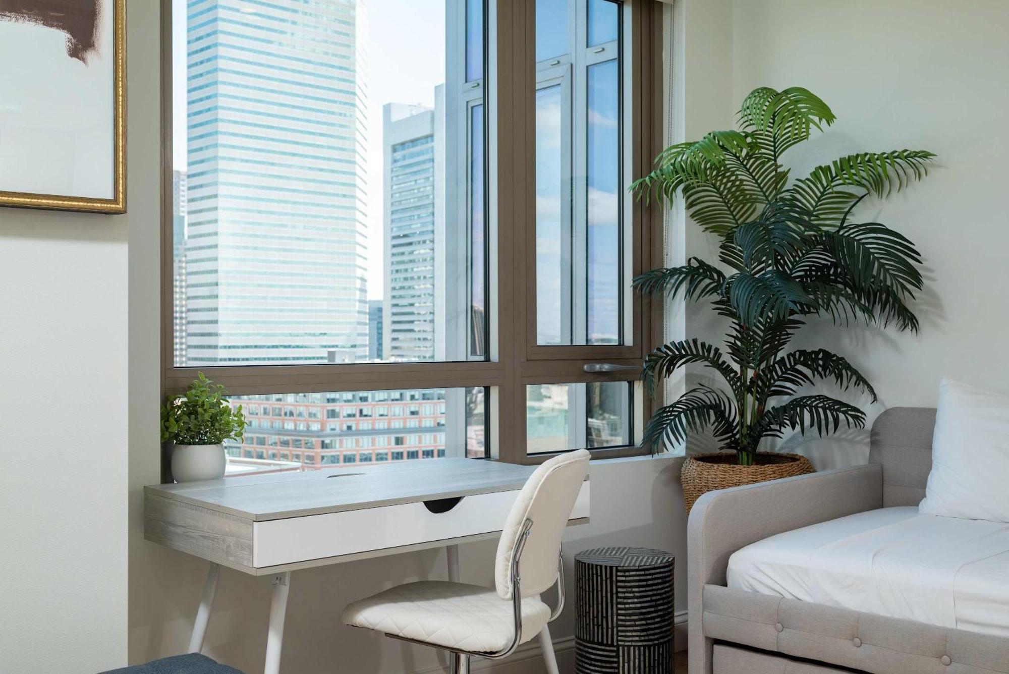 Upscale Penthouse With Gym Parking Near Mgh Tufts * Boston