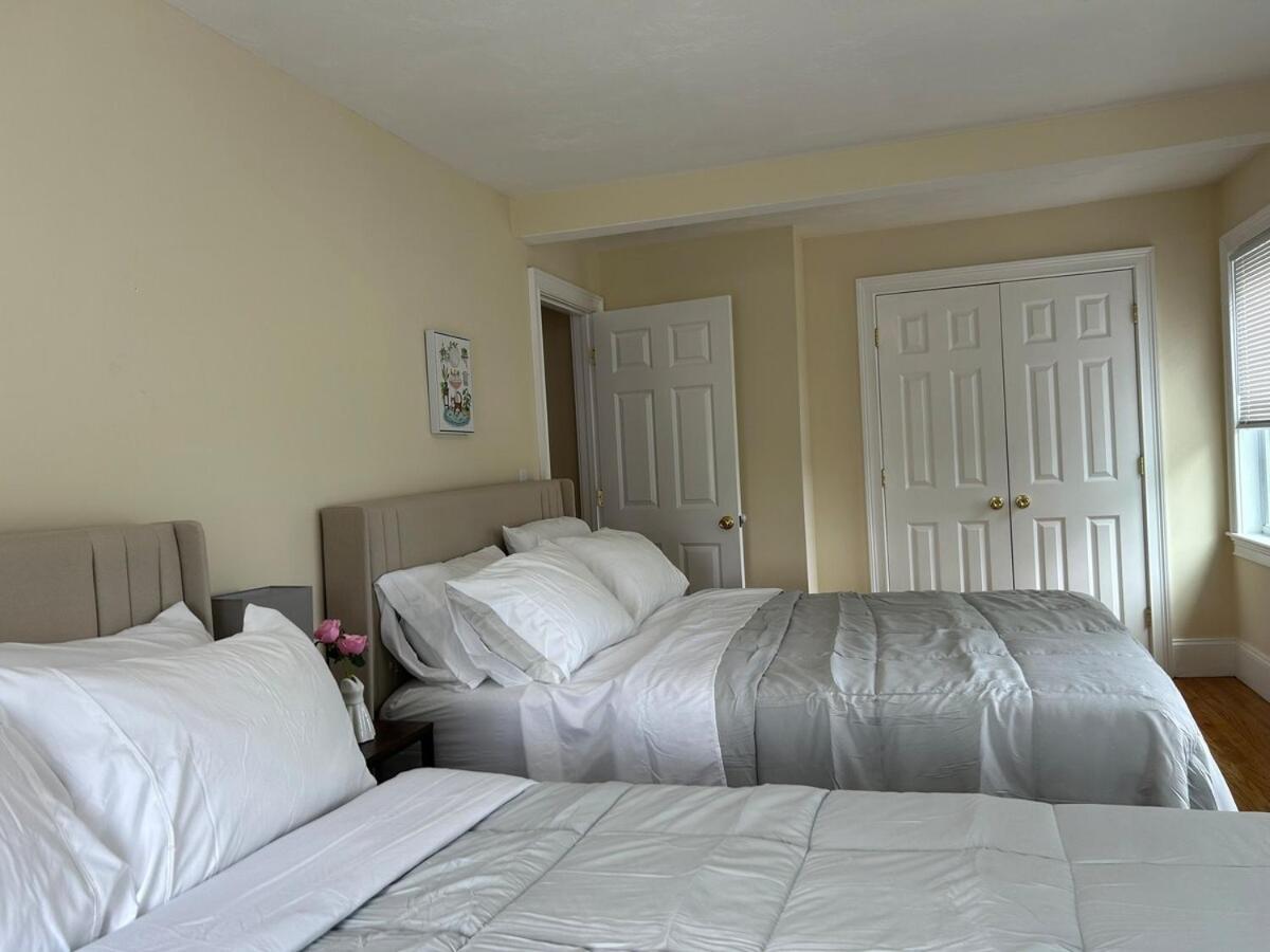 Apartment Cozy 4 Bedroom In