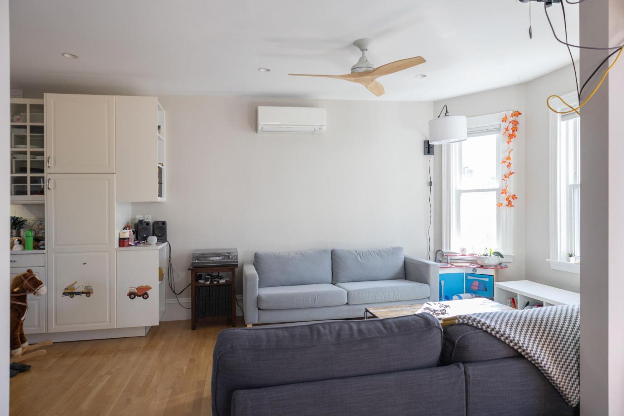 Family-Friendly 4Br W Yard & Modern Kitchen *