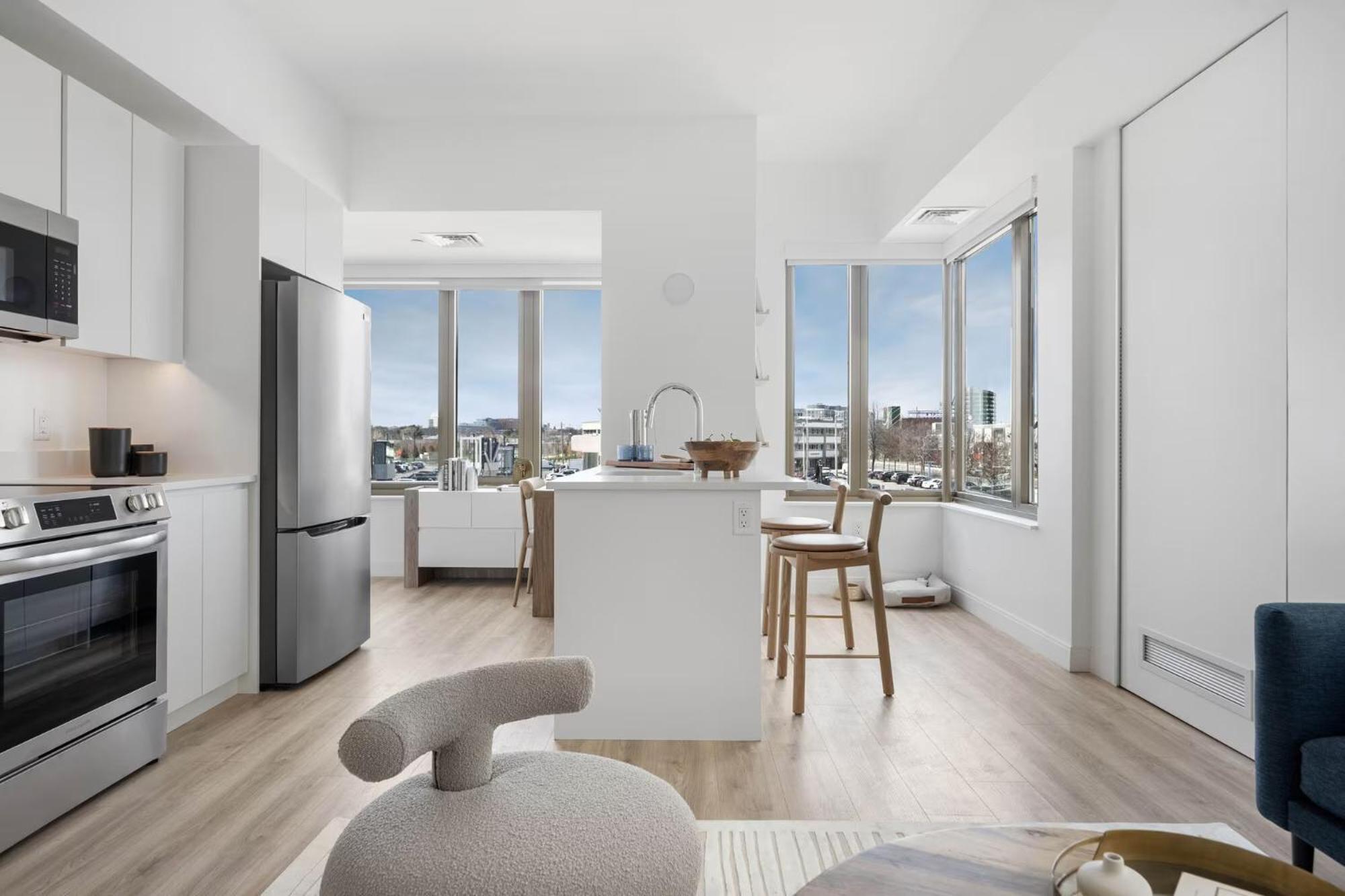 Luxury By Hyatus At Cambridge *