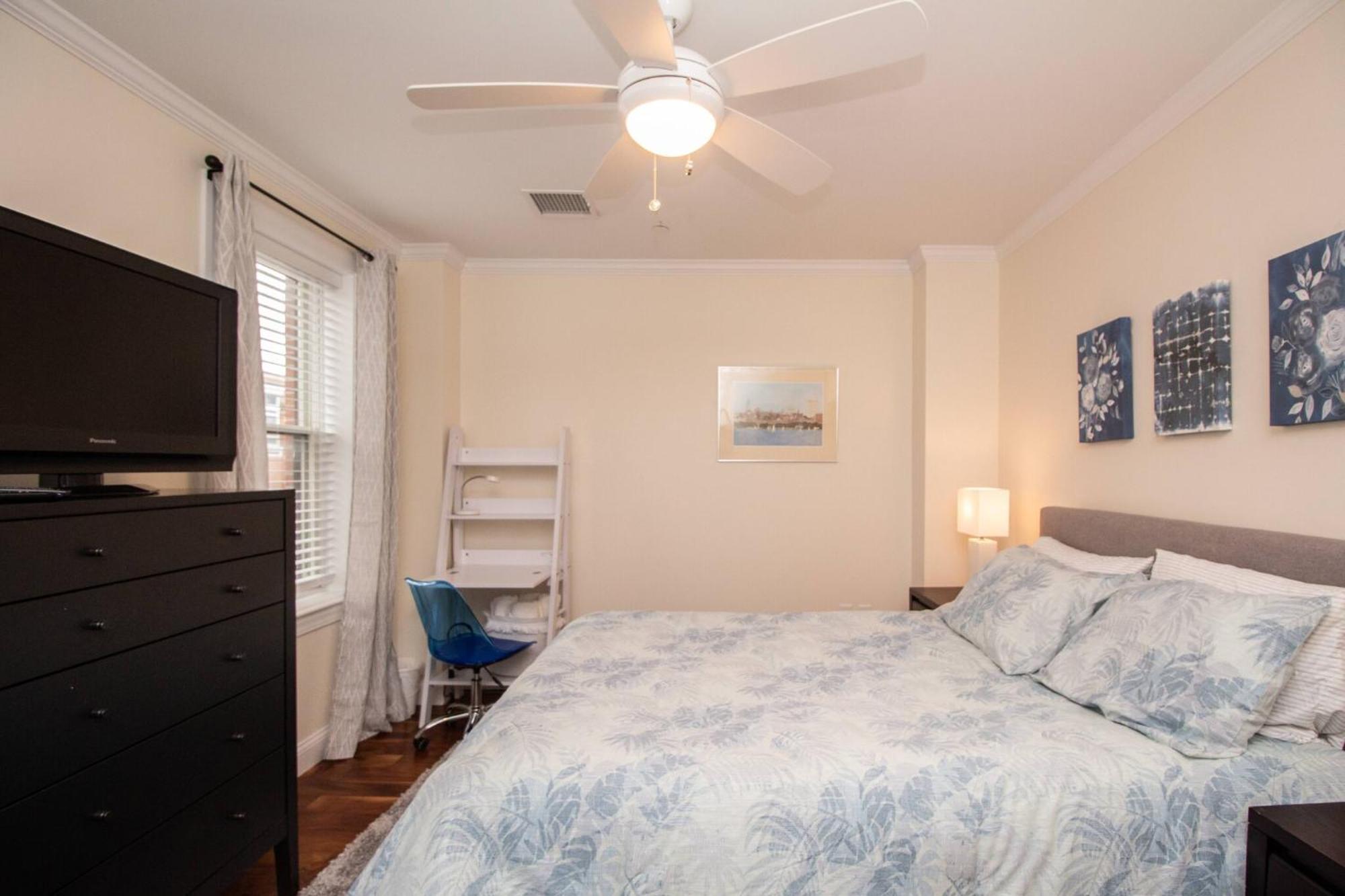 Chic South End 2Br Near Neu & Transit Boston